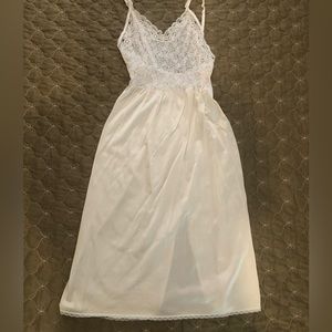 Vintage Vanity fair slip dress